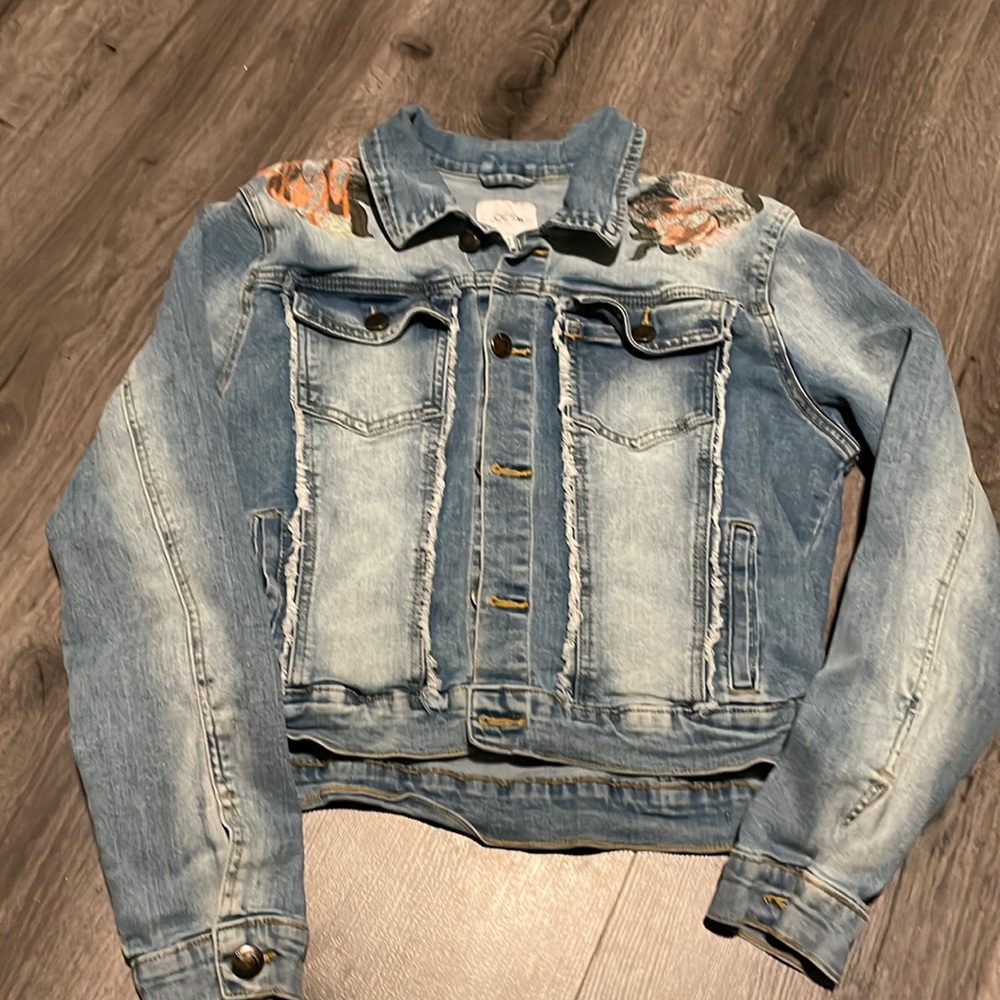 🧡Joe’s Denim Jean Jacket flower embroidered Fashionable Chic Versatile Stylish